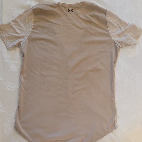 NWOT Under Armour Studio SUP Plunge V-Neck Short Sleeve Shirt Medium - Picture 6 of 8